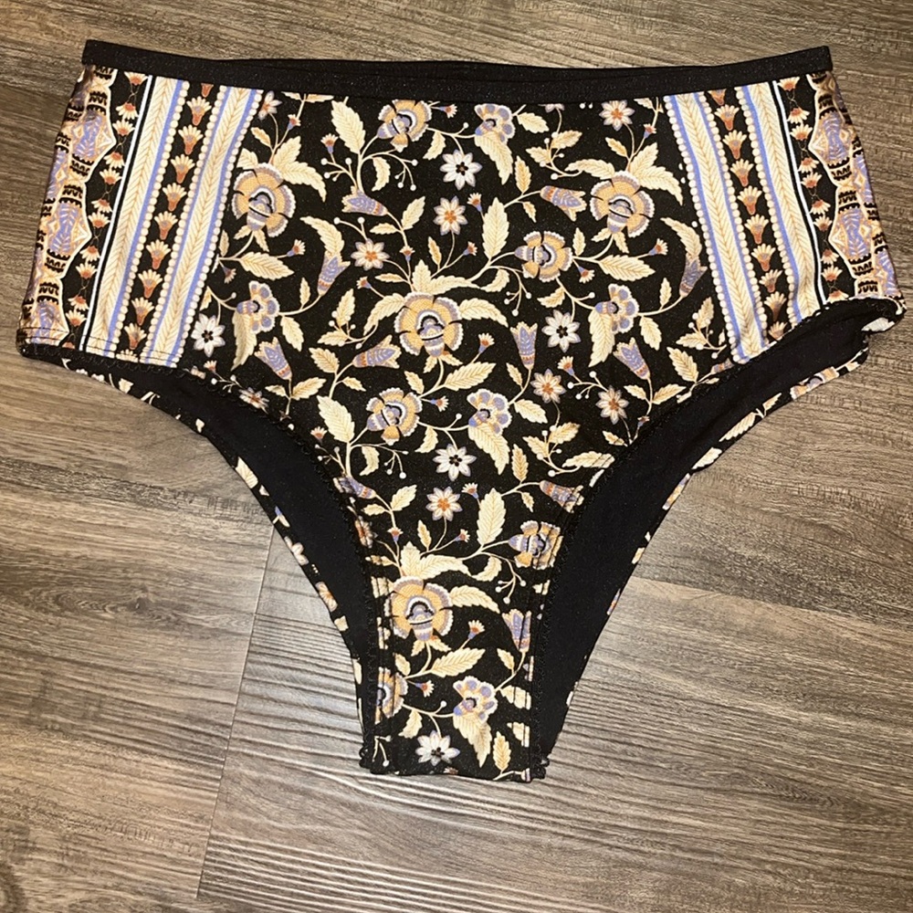 Rip Curl Floral Detail Swim Bottoms